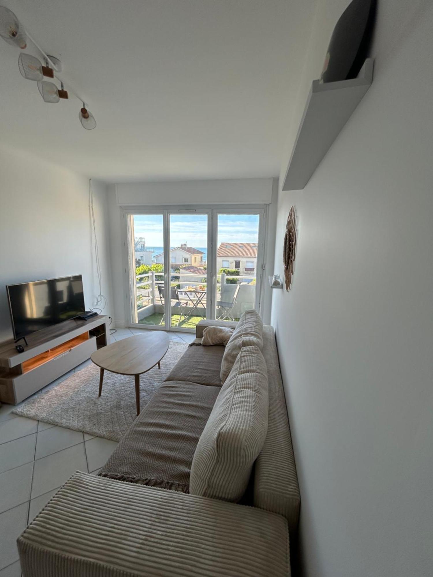 Appartement Traversant Vue Mer Et Etang มอกิโอ ภายนอก รูปภาพ